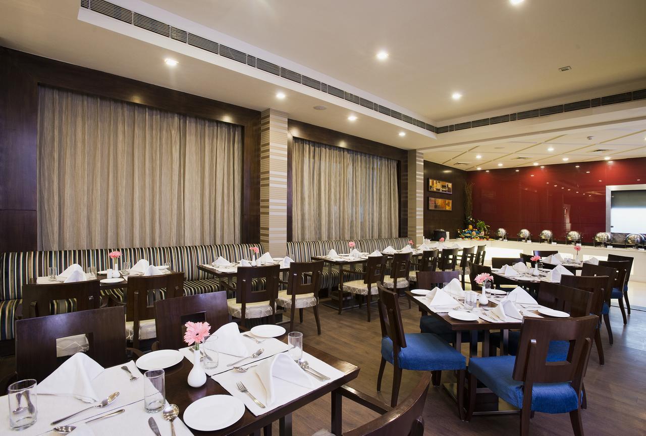 The Manor Bareilly By Leisure Hotels Esterno foto